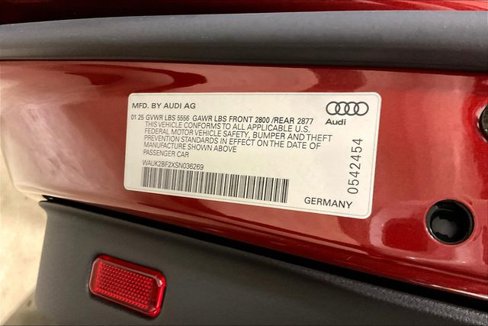 Certified 2025 Audi A6 3.0T Premium w/ Convenience Plus Package image 35