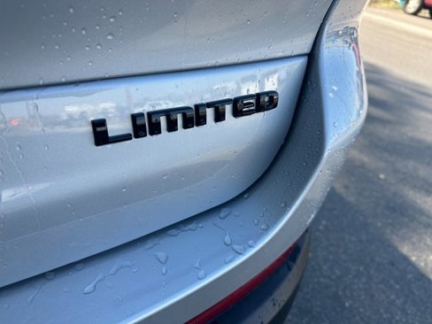 New 2025 Jeep Grand Cherokee L Limited w/ Black Appearance Package image 12