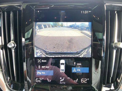 Used 2020 Volvo S90 T6 R-Design image 23