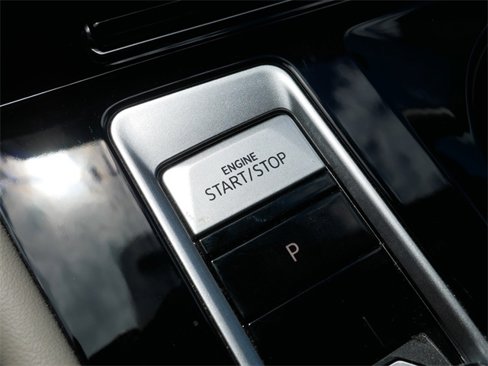 Certified 2024 Volkswagen Atlas SEL Premium R-Line image 35