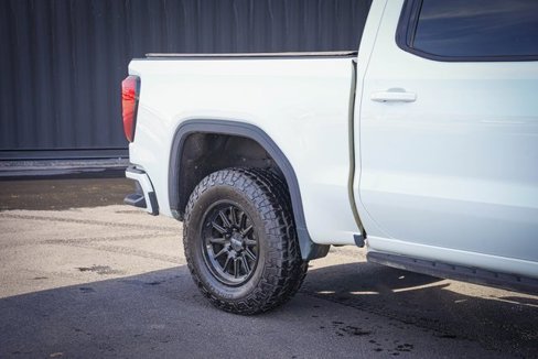 Used 2023 GMC Sierra 1500 AT4 w/ Technology Package image 6