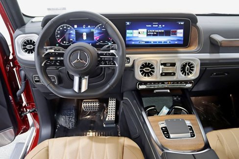 Used 2025 Mercedes-Benz G 550 image 16