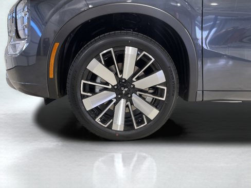 New 2025 Mitsubishi Outlander SEL image 8
