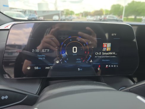 New 2026 Chevrolet Equinox LT w/ Convenience Package II image 17