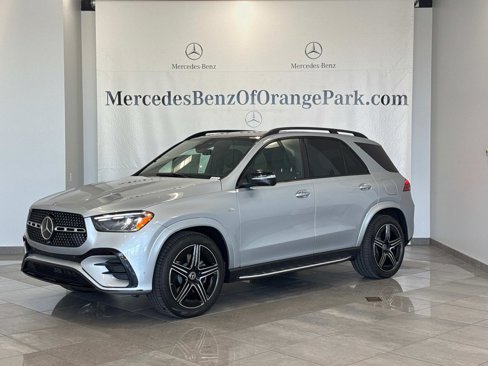 New 2025 Mercedes-Benz GLE 450e 4MATIC image 1