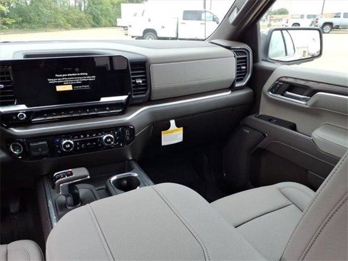 New 2026 GMC Sierra 1500 SLT w/ SLT Premium Plus Package image 6