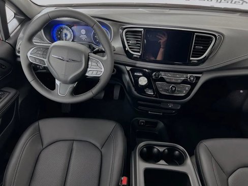 New 2026 Chrysler Pacifica Select image 22