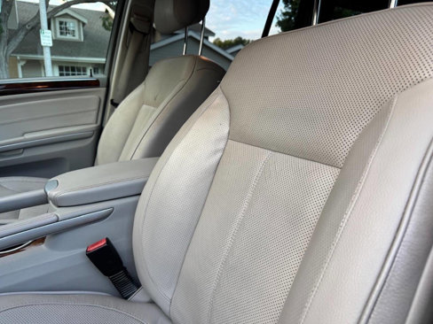 Used 2012 Mercedes-Benz GL 450 4MATIC image 11