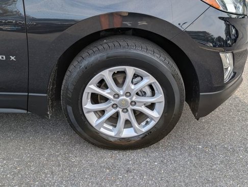 Used 2021 Chevrolet Equinox LS image 9