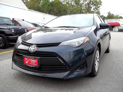 Used 2017 Toyota Corolla LE image 1