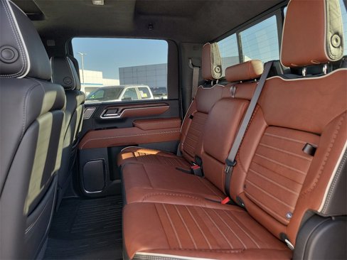 New 2025 GMC Sierra 3500 Denali Ultimate image 16
