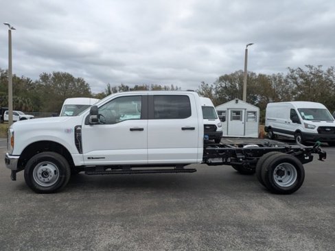 New 2025 Ford F350 XL w/ XL Chrome Package image 8
