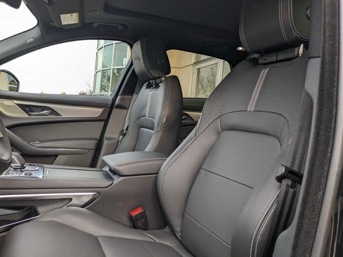 Used 2024 Jaguar F-PACE R-Dynamic S image 14