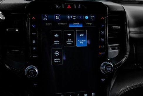 Used 2022 RAM 2500 Limited image 36