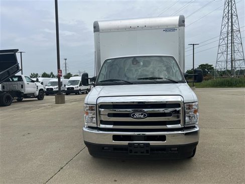 New 2026 Ford E-450 and Econoline 450 Super Duty w/ Power Equipment Group image 2