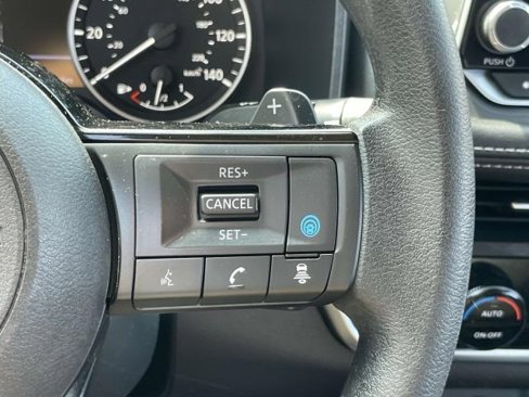 Certified 2023 Nissan Rogue SV image 23