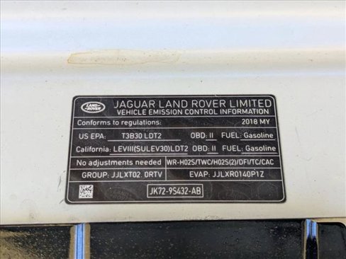 Used 2018 Land Rover Discovery Sport HSE image 24