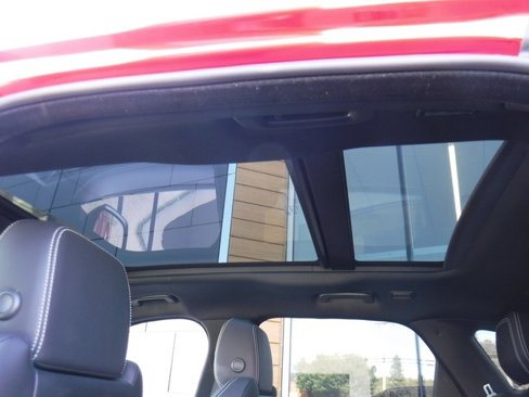 Used 2025 Jaguar F-PACE R-Dynamic S image 14
