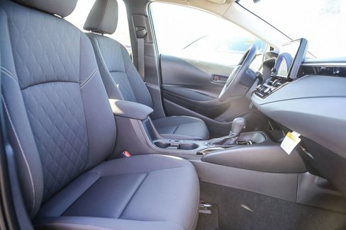 New 2025 Toyota Corolla LE image 18