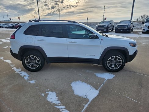 Used 2020 Jeep Cherokee Trailhawk w/ Cold Weather Group image 2