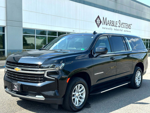 Used 2023 Chevrolet Suburban LT image 4