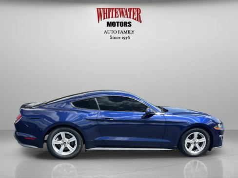 Used 2020 Ford Mustang Coupe image 5