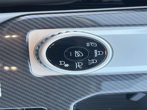 New 2025 Mitsubishi Outlander SE image 22