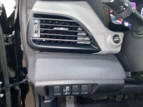 Certified 2025 Subaru Outback Premium image 29