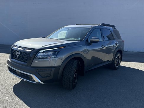New 2025 Nissan Pathfinder Rock Creek image 3
