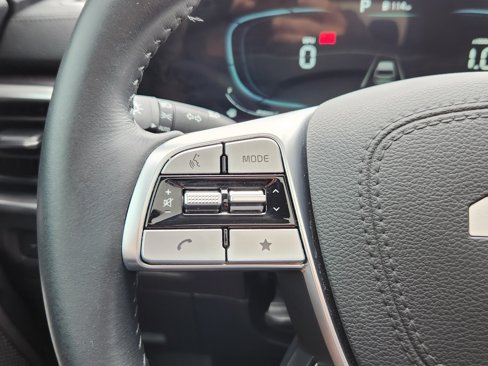 Used 2025 Kia Telluride S image 18