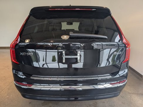 New 2026 Volvo XC90 B6 Plus w/ Protection Package Premier image 4