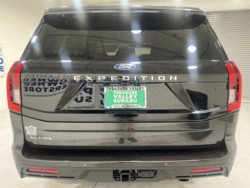 Used 2025 Ford Expedition Active image 7