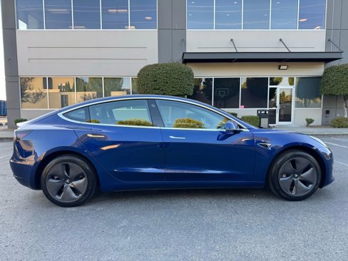 Used 2020 Tesla Model 3 Standard Range Plus image 12