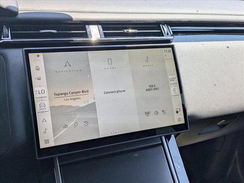 New 2026 Land Rover Range Rover Velar Dynamic SE image 12