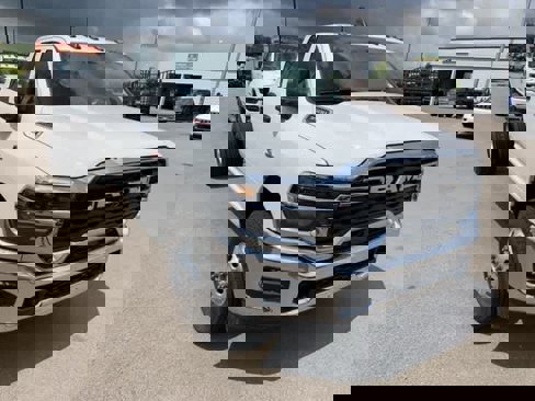 New 2025 RAM 3500 Tradesman w/ Chrome Appearance Group image 3