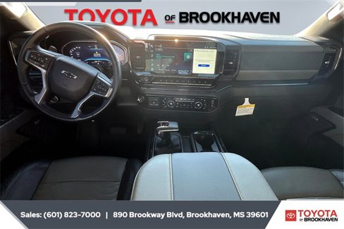 Used 2024 Chevrolet Silverado 1500 ZR2 w/ Technology Package image 13