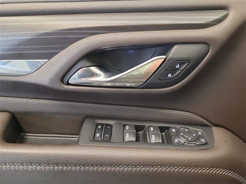 Used 2023 GMC Yukon XL Denali w/ Advanced Technology Package image 23