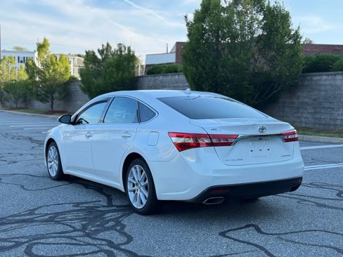 Used 2014 Toyota Avalon XLE image 4