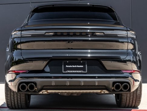 New 2026 Porsche Cayenne Coupe image 10