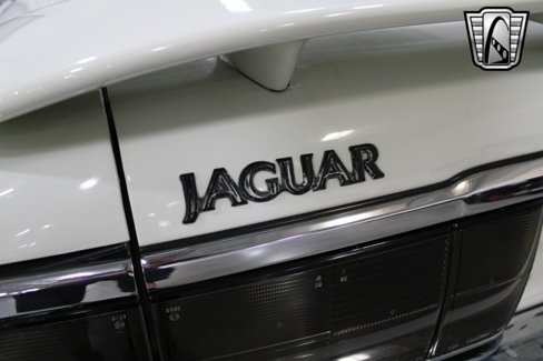 Used 1995 Jaguar XJS V12 Convertible image 17