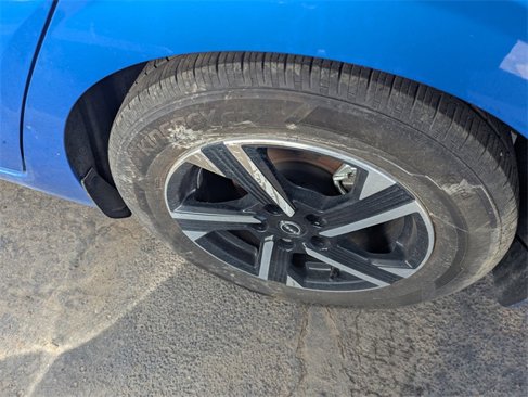 Used 2024 Nissan Sentra SV image 9