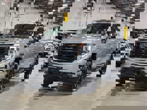 Used 2024 GMC Sierra 1500 Elevation w/ Preferred Package image 4