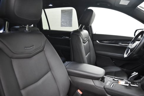 Used 2024 Cadillac XT6 Premium Luxury w/ Technology Package image 15