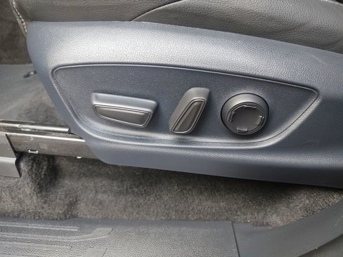 Used 2024 Toyota Tacoma TRD Off-Road image 14