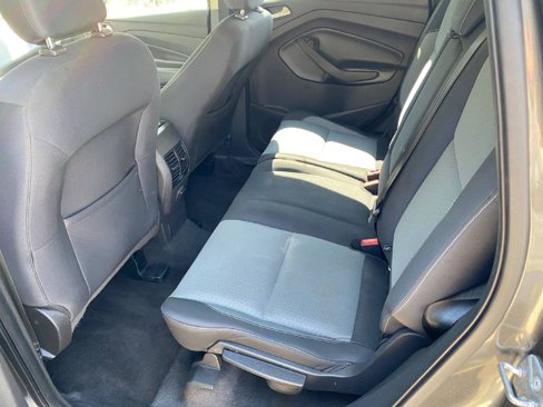 Used 2019 Ford Escape SE image 7