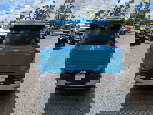 New 2026 Kia EV9 Wind image 5