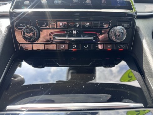 New 2025 Jeep Grand Cherokee L Limited w/ Luxury Tech Group II image 33