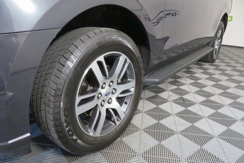 Used 2024 Ford Expedition Limited image 9