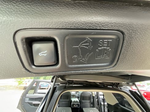 Used 2020 Ford Expedition Platinum image 42