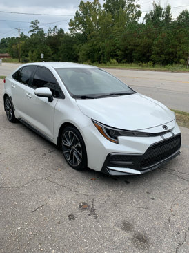 Used 2022 Toyota Corolla SE image 3